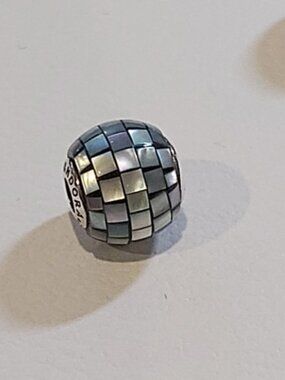 PANDORA *RETIRED*SS ESSENCE Balance w/Blue-Grey Mother of Pearl Mosaic 796080MMB